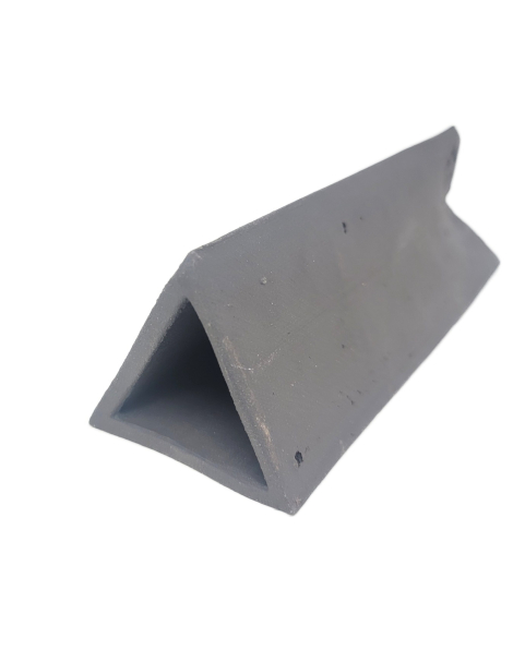 Medium triangular pleco cave